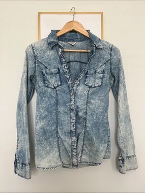 Guess Faded Blue Acid-Wash Denim Shirt